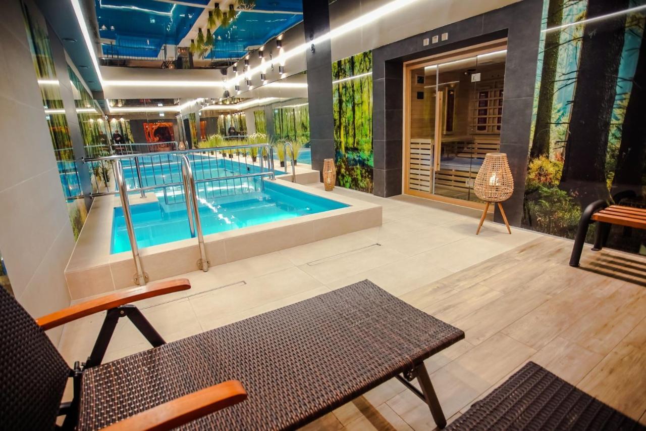 فندق Srebrny Bucznik Wellness & Restaurant ايستينبا المظهر الخارجي الصورة