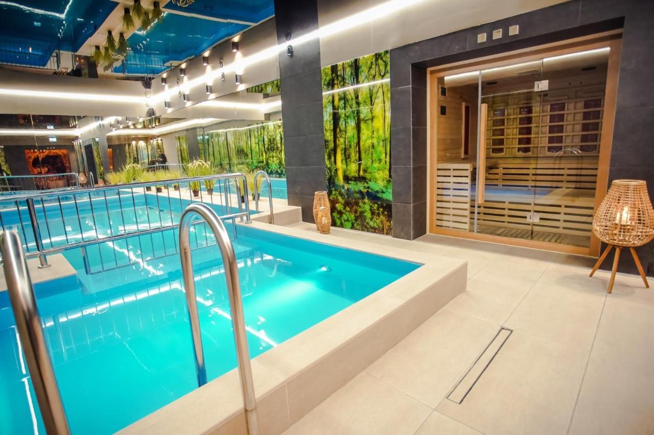 فندق Srebrny Bucznik Wellness & Restaurant ايستينبا المظهر الخارجي الصورة