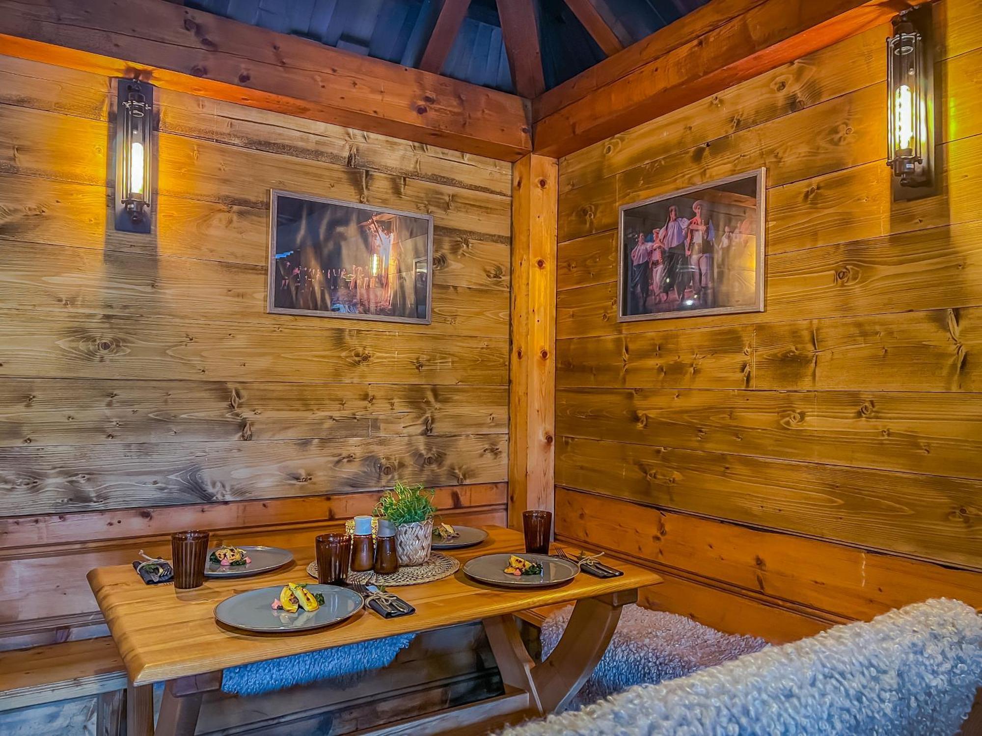 فندق Srebrny Bucznik Wellness & Restaurant ايستينبا المظهر الخارجي الصورة
